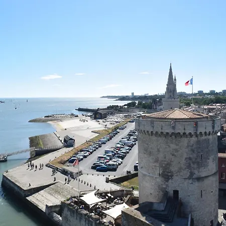 1 Bedroom Beautiful In Appartamento